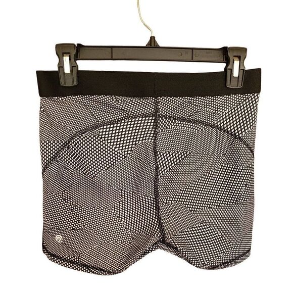 Women's Bike Shorts Black White 3" Spandex Geometric Print Yoga Short Medium - Picture 4 of 6